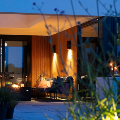 Evo Wall Mount Dark 100-230V